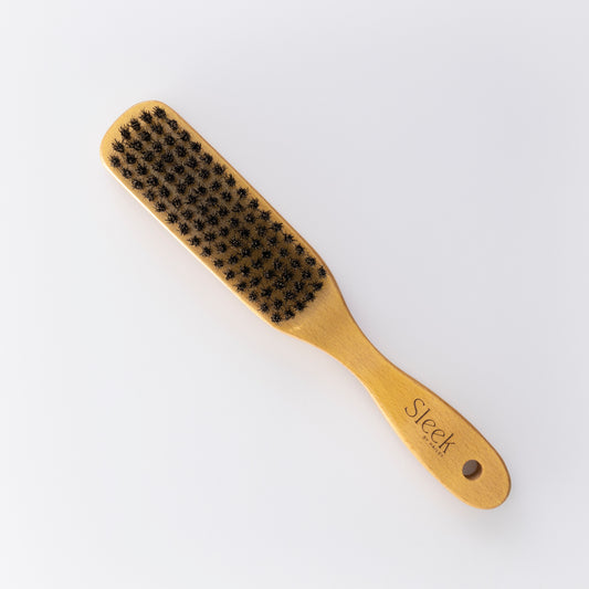 THE SLEEK BRUSH